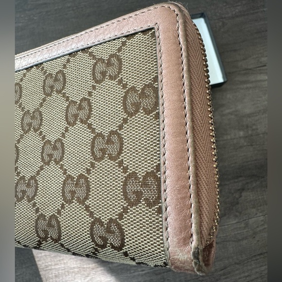Gucci pink trim bamboo zippy wallet 🎀 - Picture 3 of 10